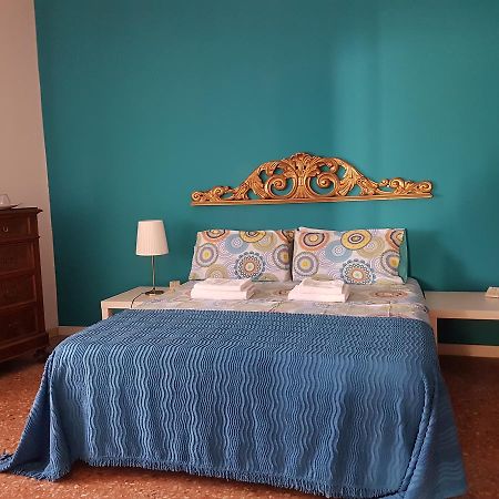 L.T. Schneider B&B ボローニャ エクステリア 写真